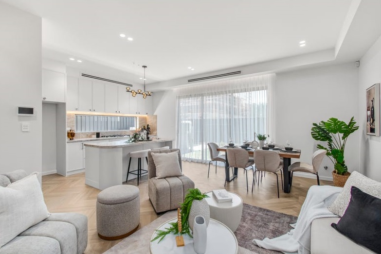 10 Raven Circuit Photo 1