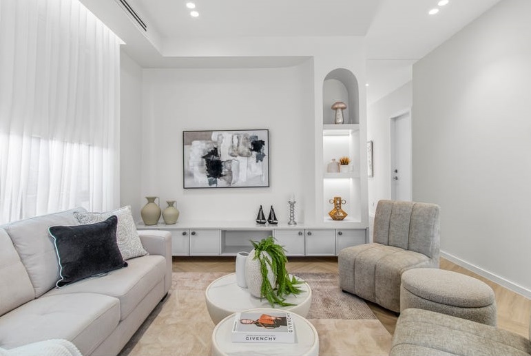 10 Raven Circuit Photo 4